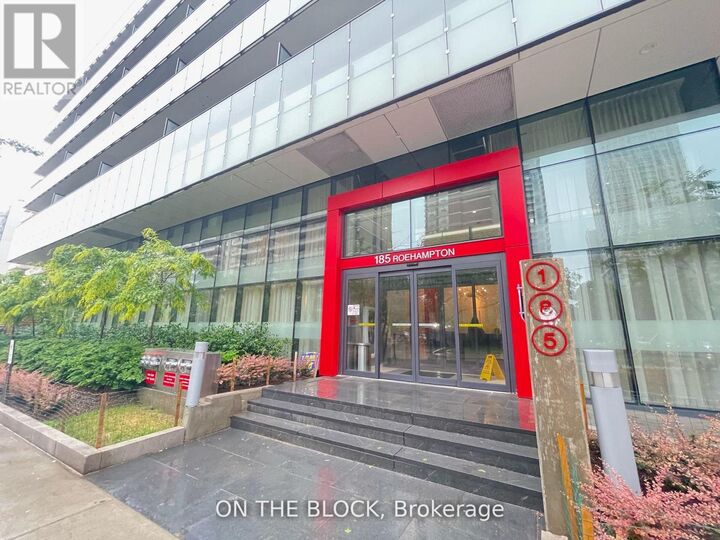 Property Photo:  185 Roehampton Avenue West 509  ON M4P 0C6 