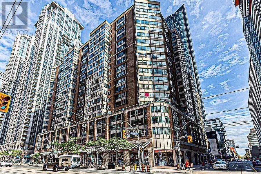 Property Photo: 717 Bay Street 1307 ON M5G 2J9