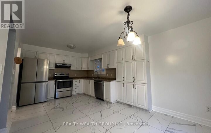 Property Photo: 219 Lake Driveway Drive West ON L1S 5A3