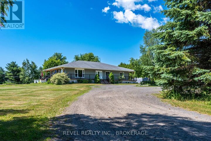 Property Photo:  2089 Sunbury Road  ON K0H 1X0 
