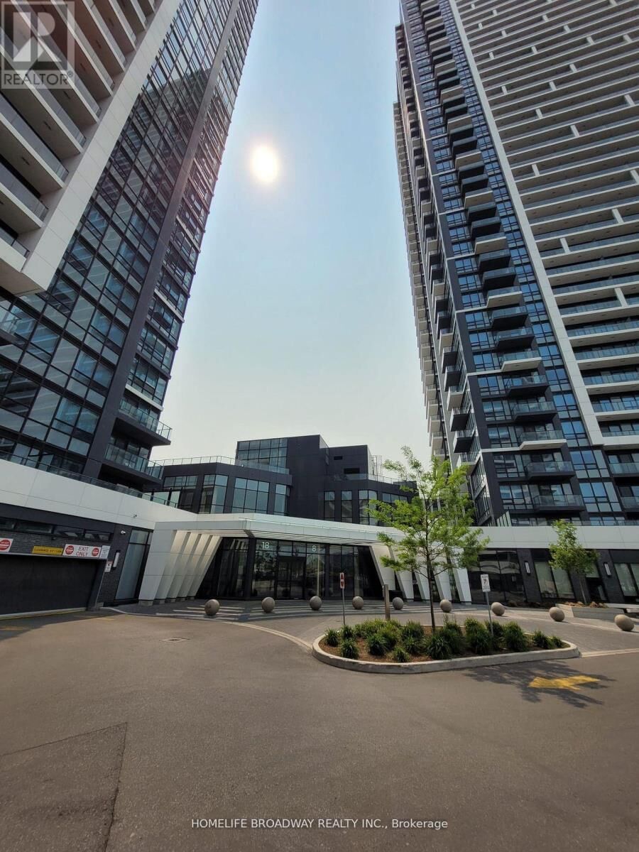 Property Photo:  18 Water Walk Drive 201  ON L3R 6L5 