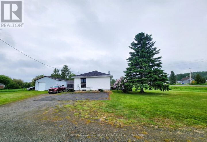 Property Photo:  68 Fourth Avenue  ON P0K 1L0 
