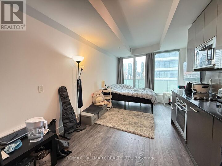 Property Photo:  403 Church Street 1506  ON M4Y 0C9 