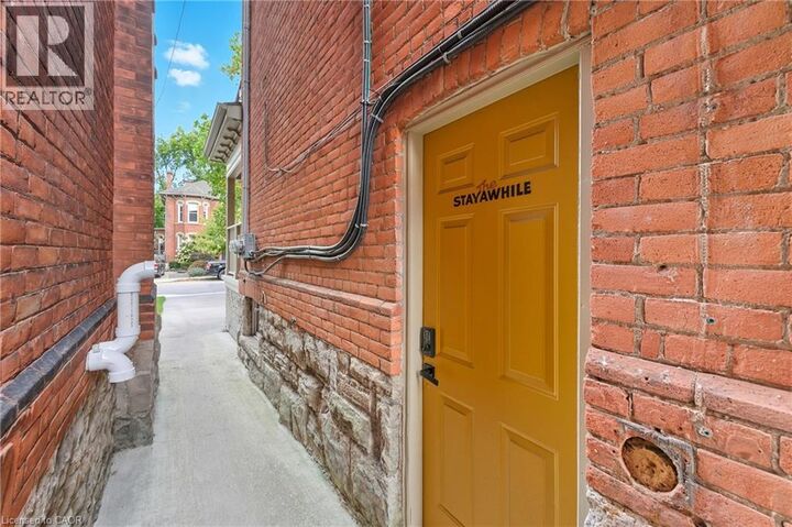 Photo de la propriété: 33 Homewood Avenue 3 ON L8P 2M1