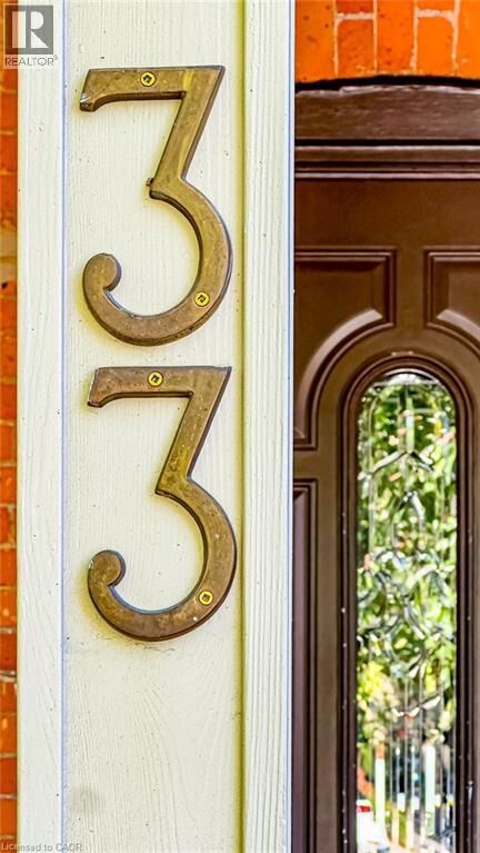 Property Photo:  33 Homewood Avenue 3  ON L8P 2M1 