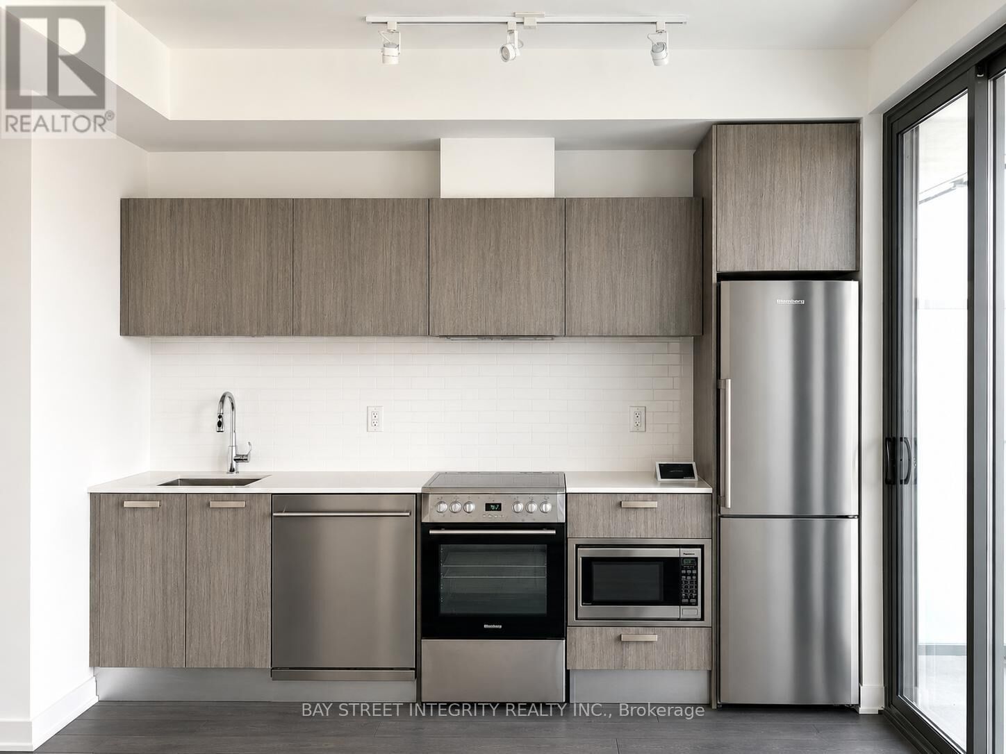Property Photo: 50 Charles Street East 3202 ON M4Y 0C3