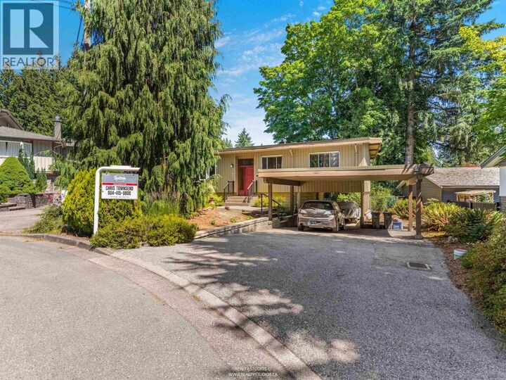 Photo de la propriété:  423 Winona Street  BC V3K 5A5 