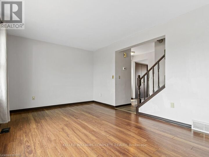 Property Photo: 55 Poplar Crescent ON L3C 6W2