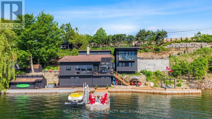 Property Photo: 205 Brockmere Cliff Road ON K6V 5T3