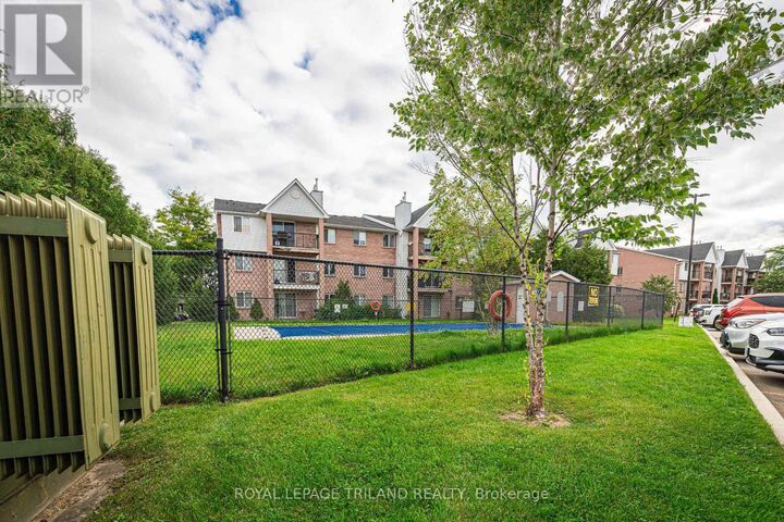 Property Photo: 1096 Jalna Boulevard 97 ON N6E 2M2