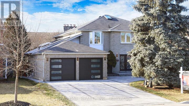 Property Photo:  99 Aitken Circle  ON L3R 7L5 