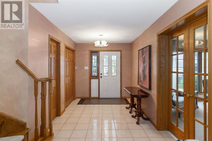 Property Photo:  205 Kusznier Cres  ON P7B 6K4 