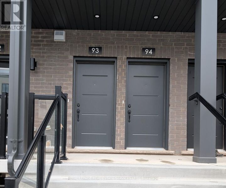 Property Photo:  42 Lowes Road West 93  ON N1G 0H6 