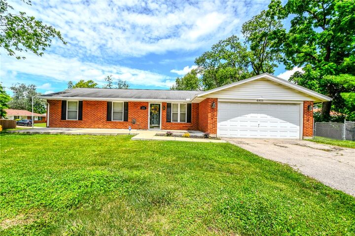 Property Photo:  6951 Taylorsville Rd  OH 45424 