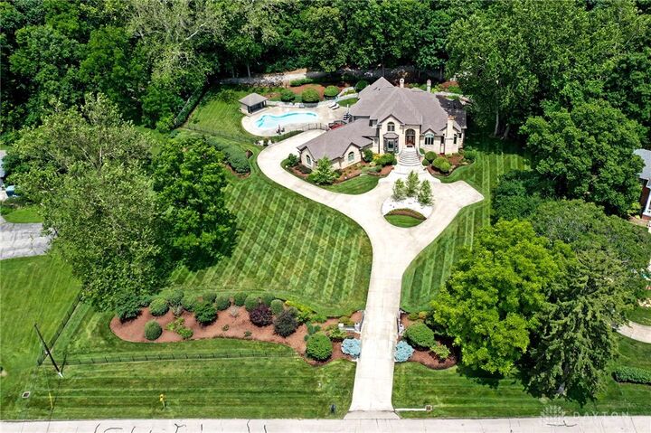 Property Photo: 1973 W Alex Bell Road OH 45459