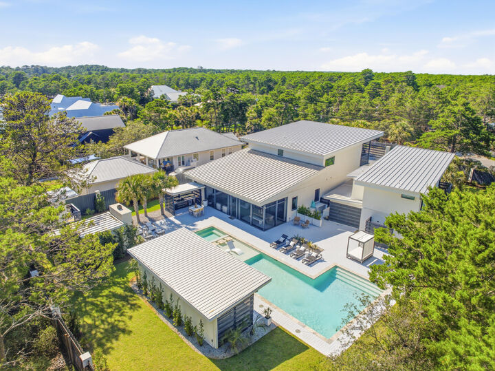 Property Photo:  114 E Surfside Drive  FL 32459 