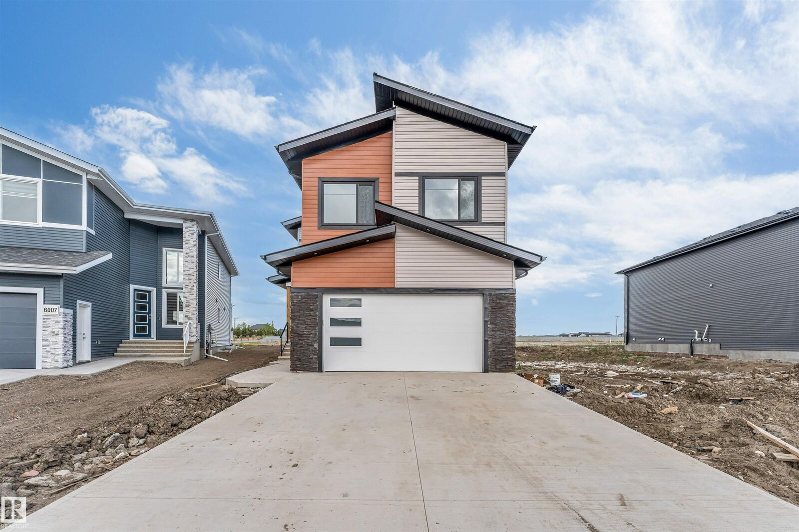 Property Photo:  6013 19 Street NE  AB T4X 3C4 