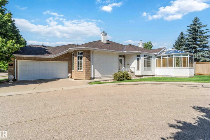 Property Photo: 8 Butterworth Point(E) NW AB T6R 2S3