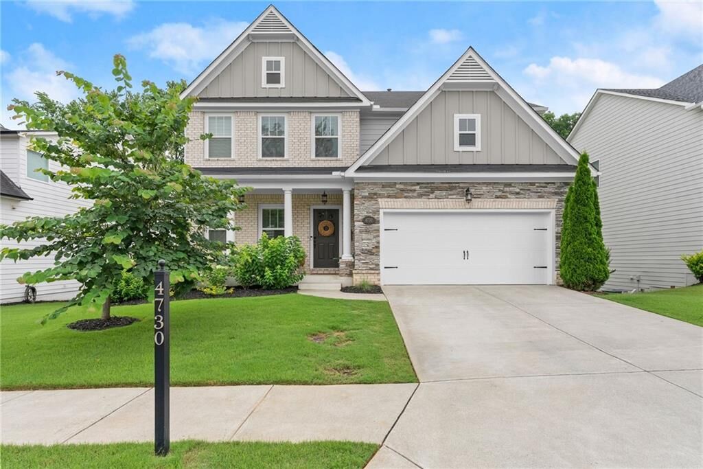 Property Photo: 4730 Sandy Creek Drive GA 30028