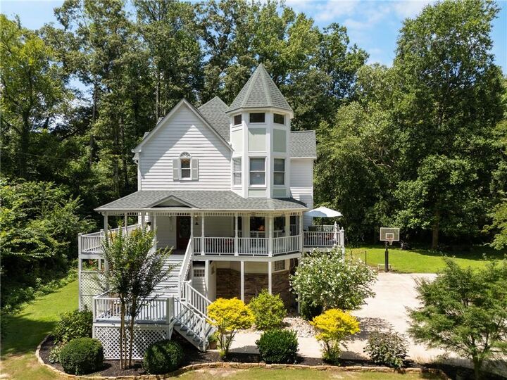 Property Photo: 2957 Leasa Court GA 30066