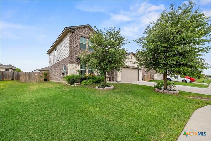 Property Photo: 5012 Colina Drive TX 76549