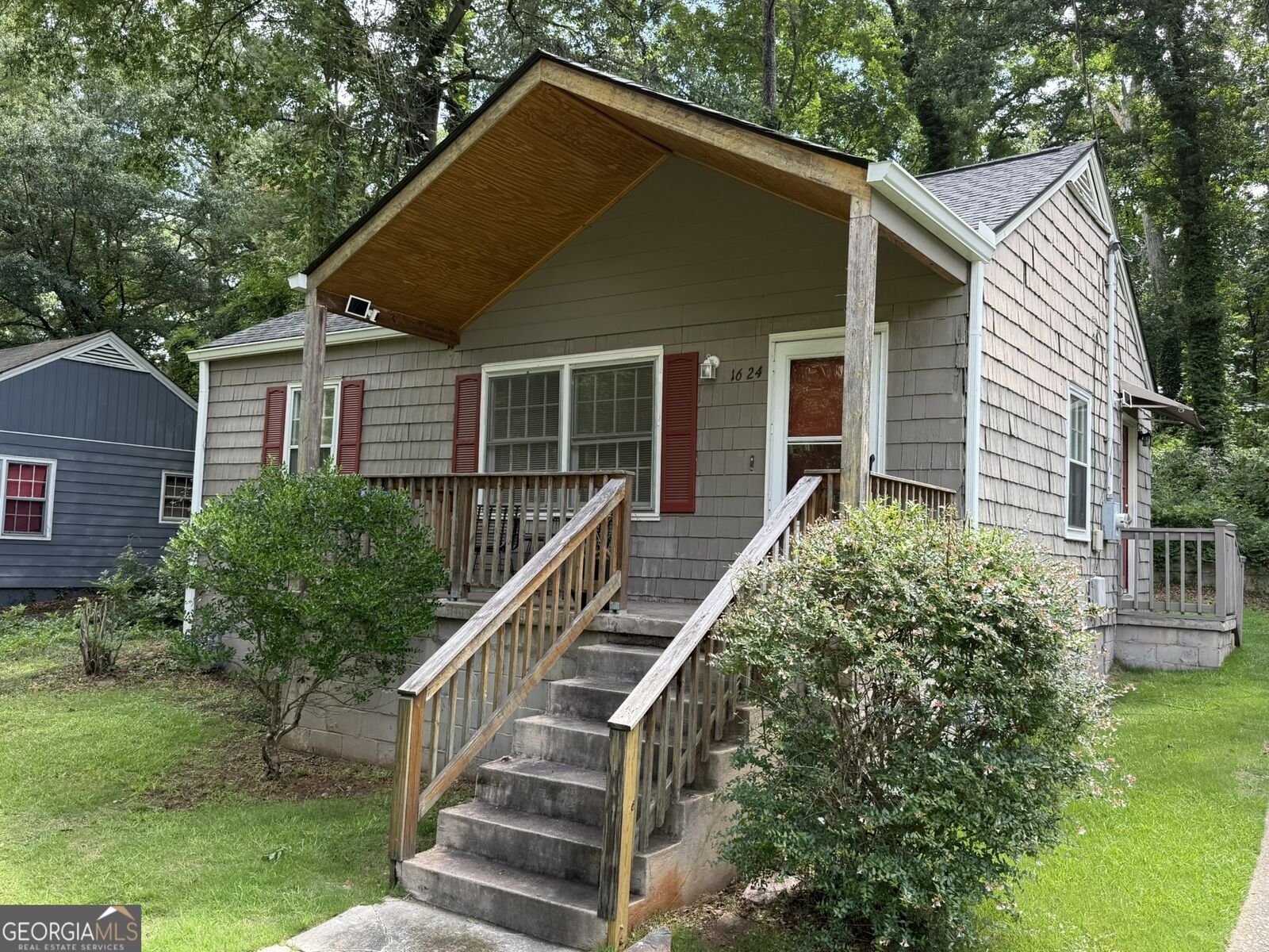Property Photo: 1624 Terry Mill Road SE GA 30316