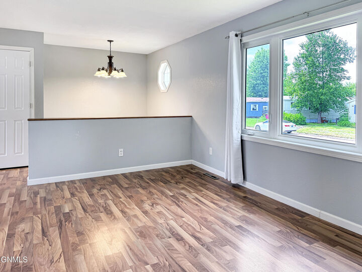 Property Photo:  180 16th Avenue N  ND 58421 