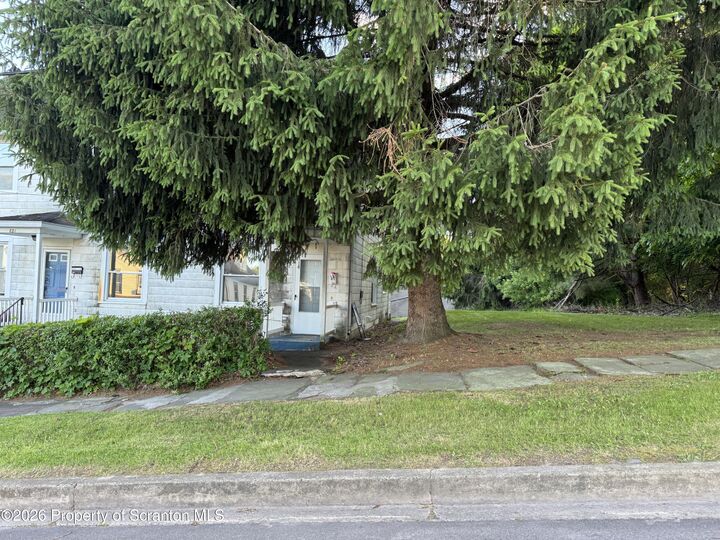Property Photo:  233 Reese Street  PA 18505 