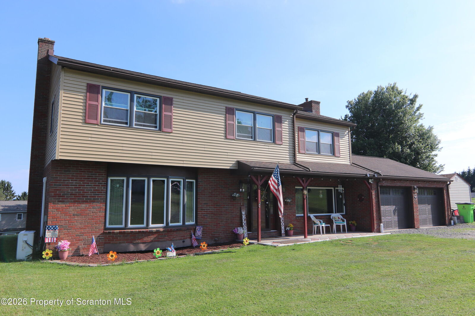 Property Photo:  10 Dogwood Drive  PA 18657 