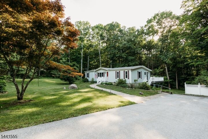 Property Photo:  7 New Myrtle Dr  NJ 07827 
