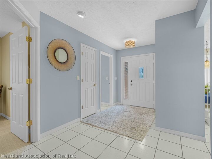 Property Photo: 2909 Sugar Pine Circle FL 33872