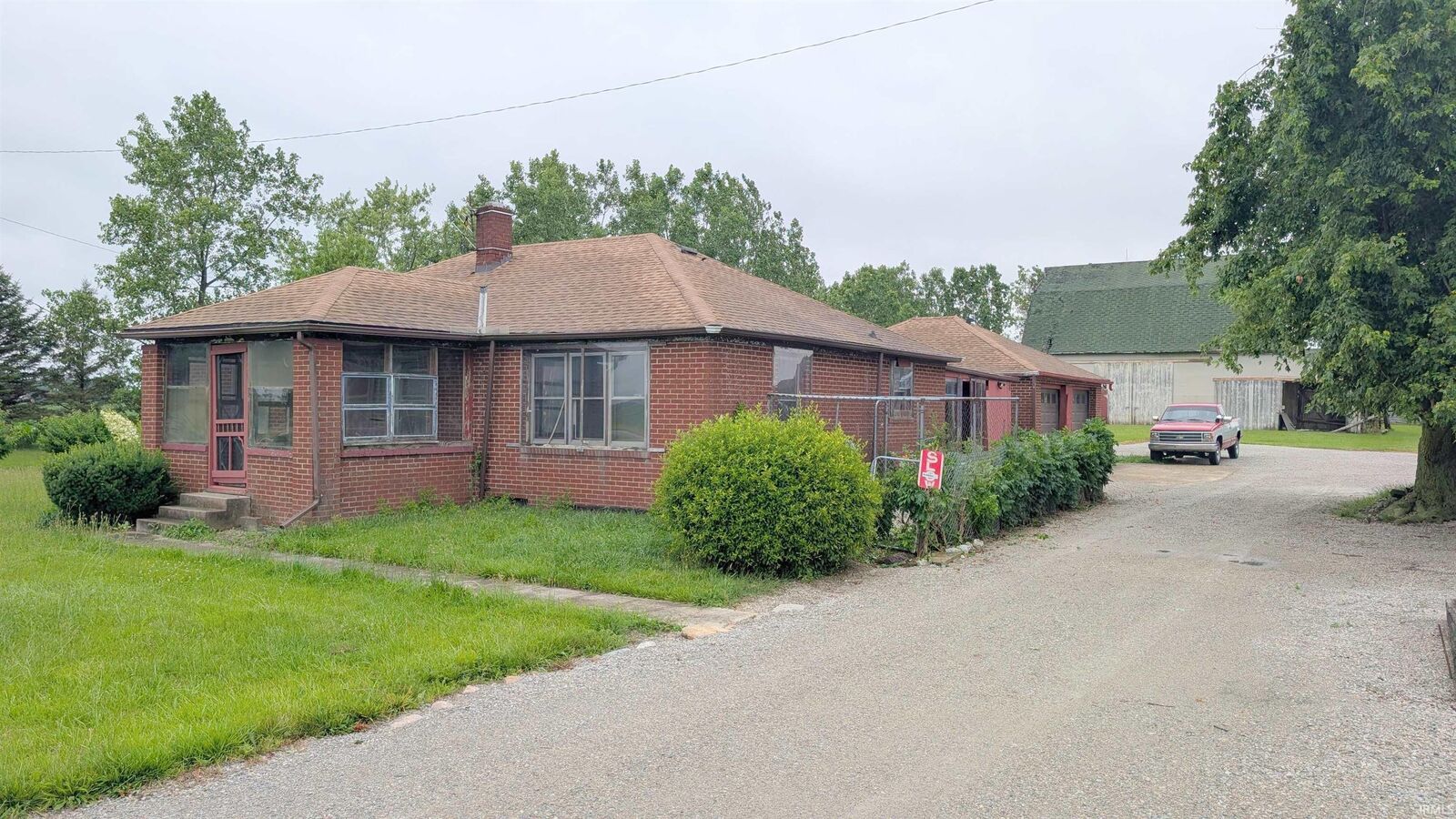 Property Photo:  1637 W US 224  IN 46791 