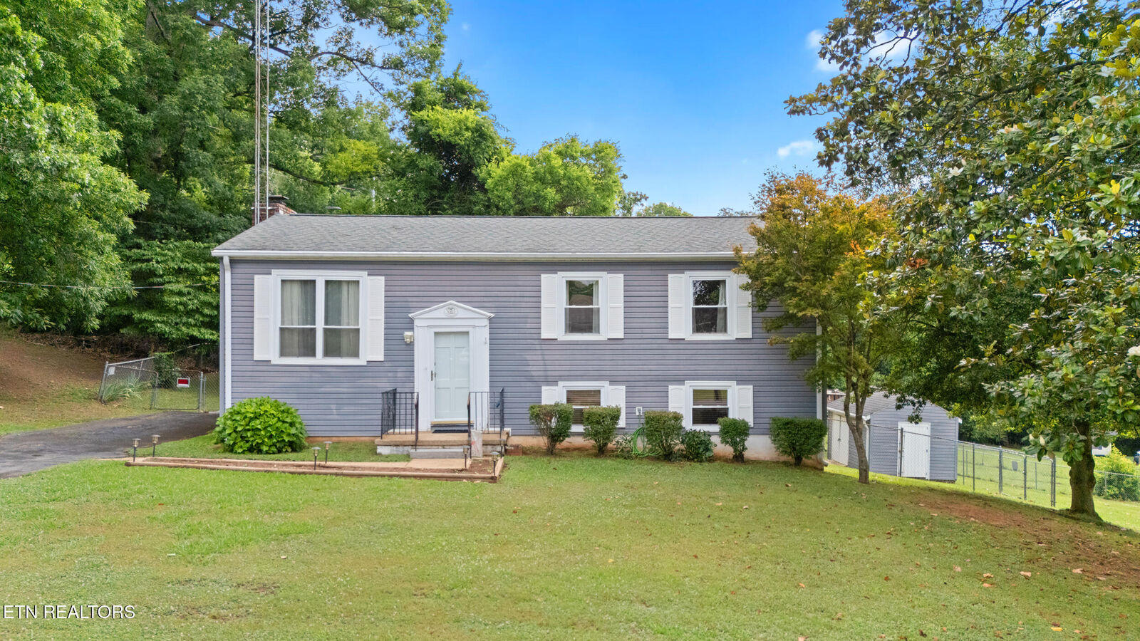 Property Photo:  5301 Fontaine Rd  TN 37920 