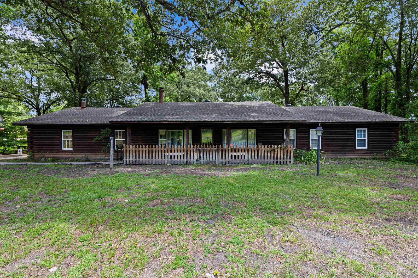 Property Photo: 705 Westwood Dr 705 Westwood St TX 75662
