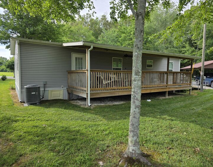 Property Photo:  323 McQueary Road  KY 42642 