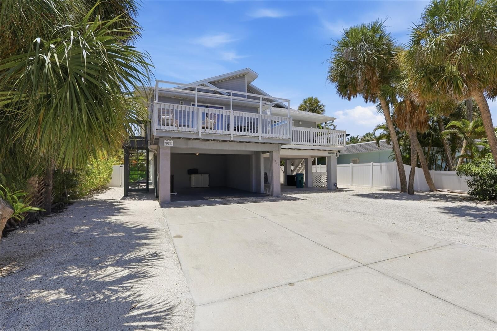 Property Photo: 207 71st Street E FL 34217