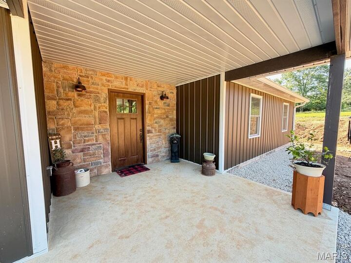 Property Photo: 4800 County Road 4210 MO 65560