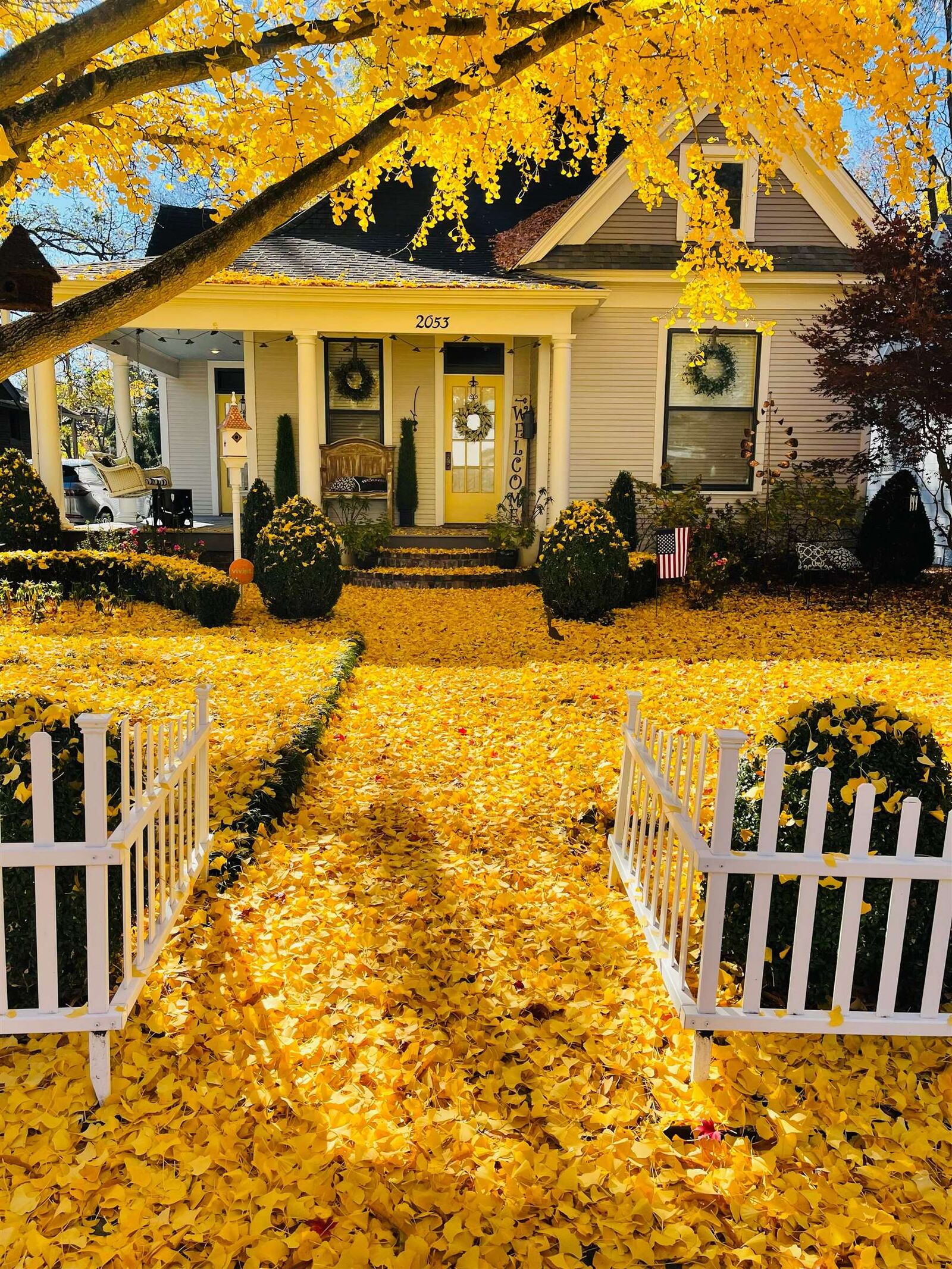 Property Photo: 2053 Oliver Ave TN 38104