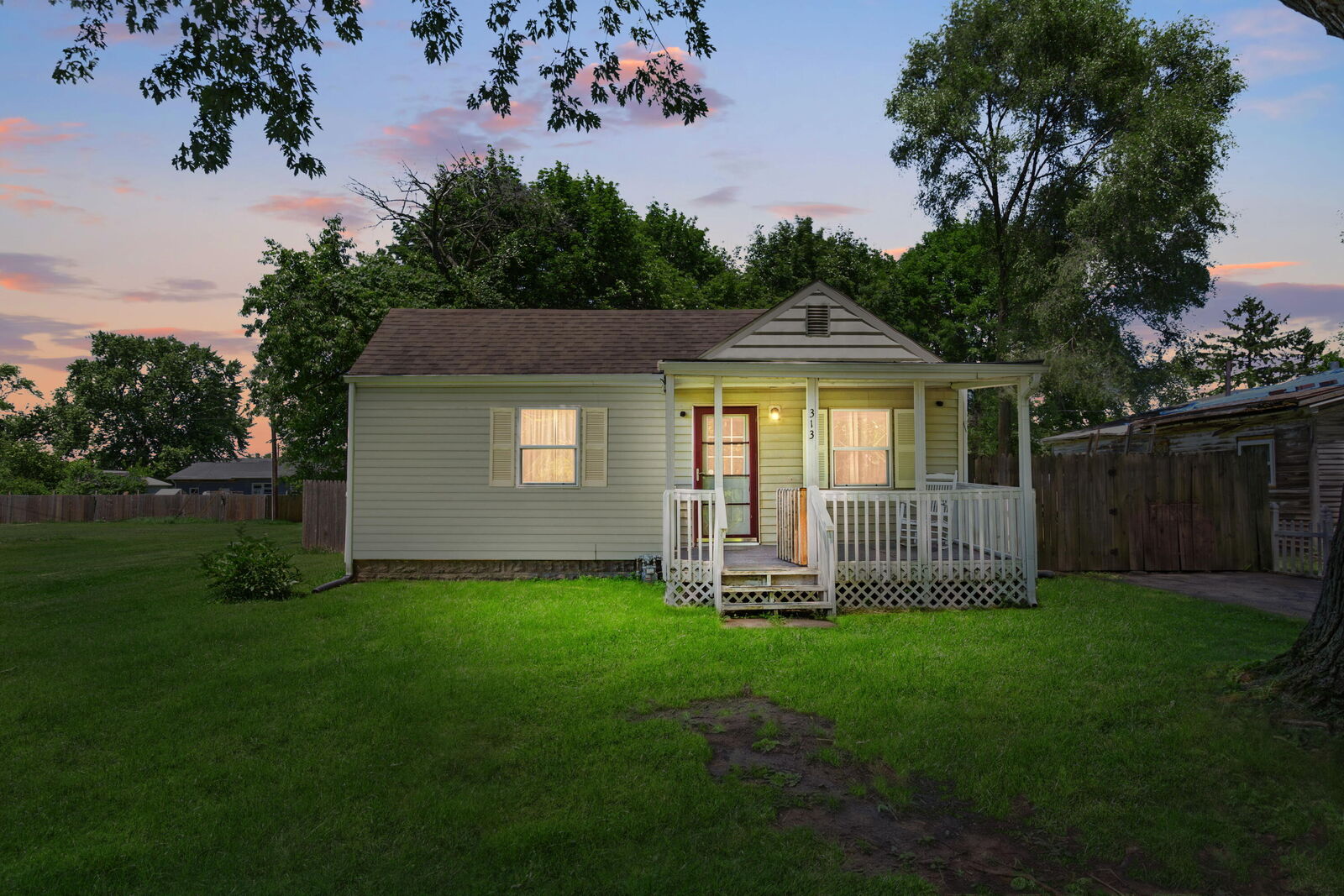 Property Photo: 313 Elizabeth Street MI 49107