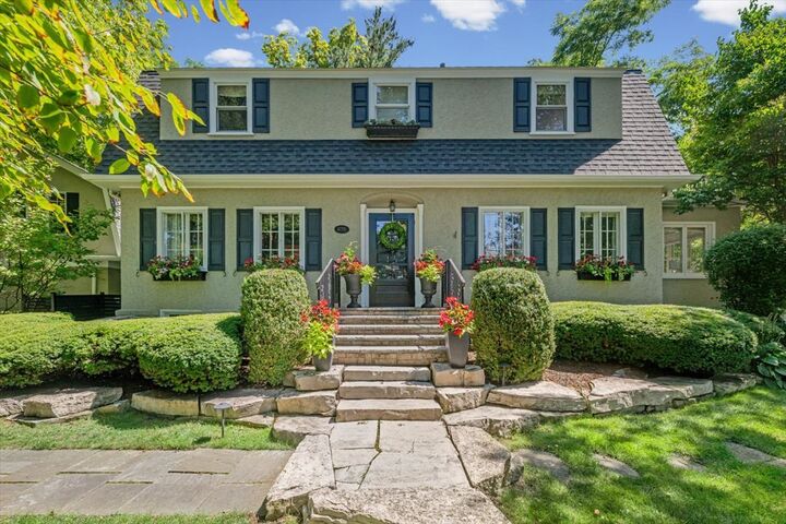 Property Photo:  639 Lincoln Avenue  IL 60093 