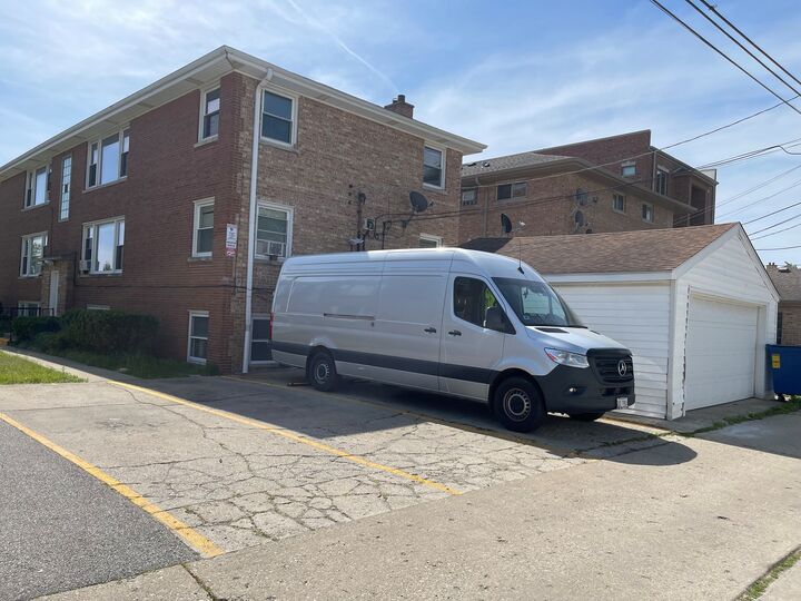 Property Photo:  6612 N Harlem Avenue 1E  IL 60631 