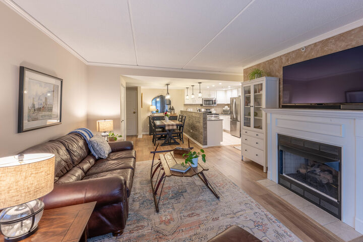 Property Photo:  