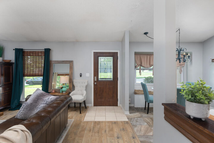 Property Photo:  417 Travelaire Avenue  IL 60565 