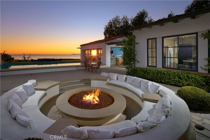 Property Photo:  10 Shore Walk  CA 92657 