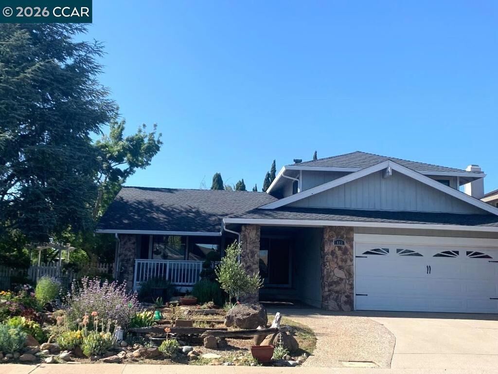 Property Photo:  423 Duperu Dr  CA 94525-1573 