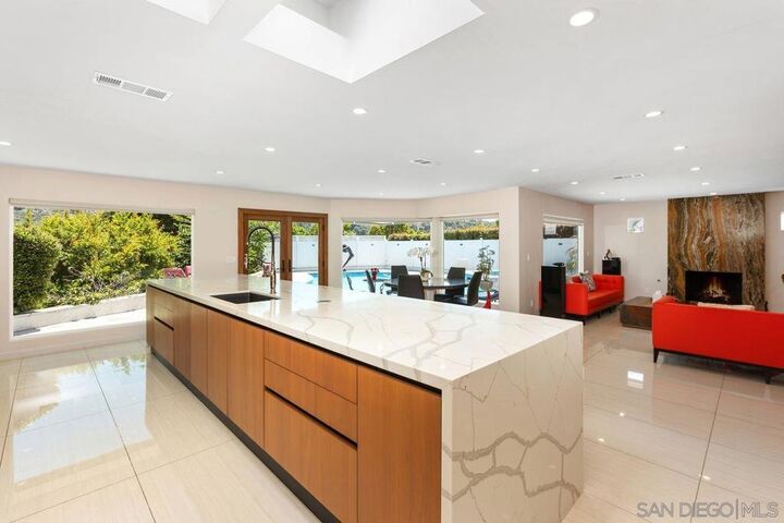 Property Photo: 5441 Curie Way CA 92122