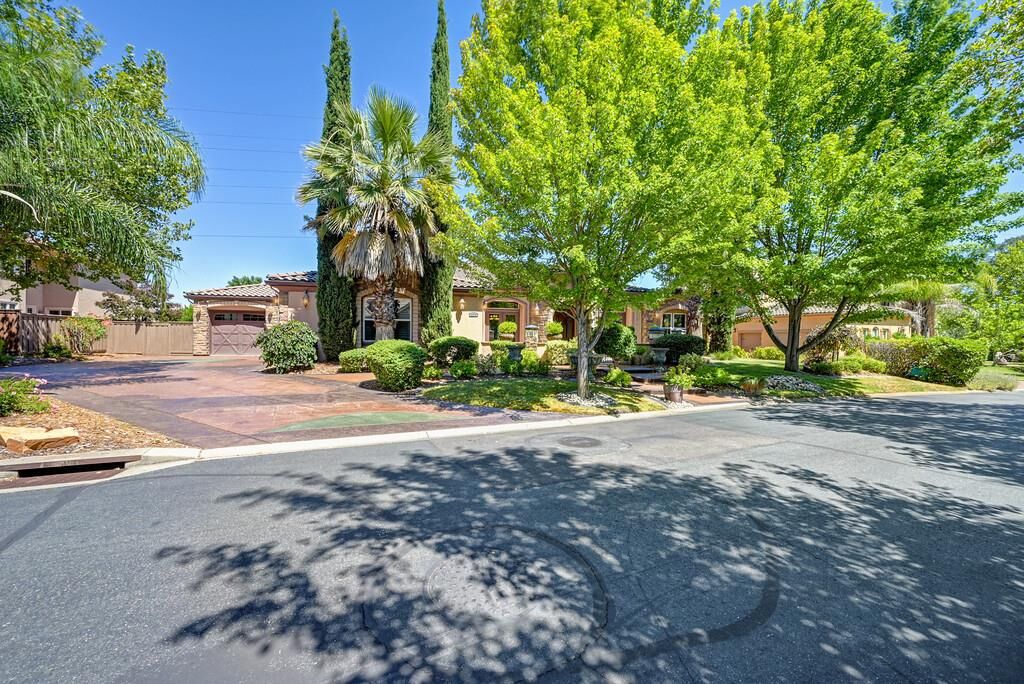 Property Photo: 8614 Ashbury Court CA 95747