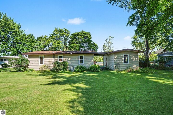 Property Photo:  131 Riverside Drive  MI 48801 
