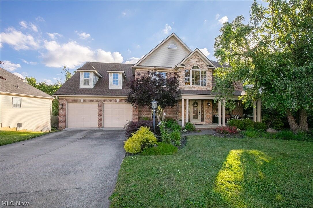 Property Photo: 506 Brentwood Boulevard OH 44321