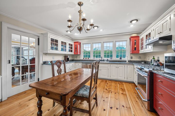 Property Photo:  6 Evergreen Drive  NH 03581 